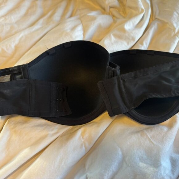 Elomi Smooth Underwire Molded Strapless, black, 40DDD, worn once! - Picture 3 of 4